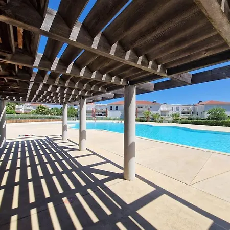 Le Juan Flore : Apt 4 Prs Vue Mer, Clim, Parking Apartment *