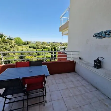 Le Juan Flore : Apt 4 Prs Vue Mer, Clim, Parking Apartment Antibes