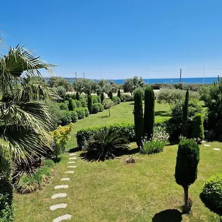 Le Juan Flore : Apt 4 Prs Vue Mer, Clim, Parking * Antibes